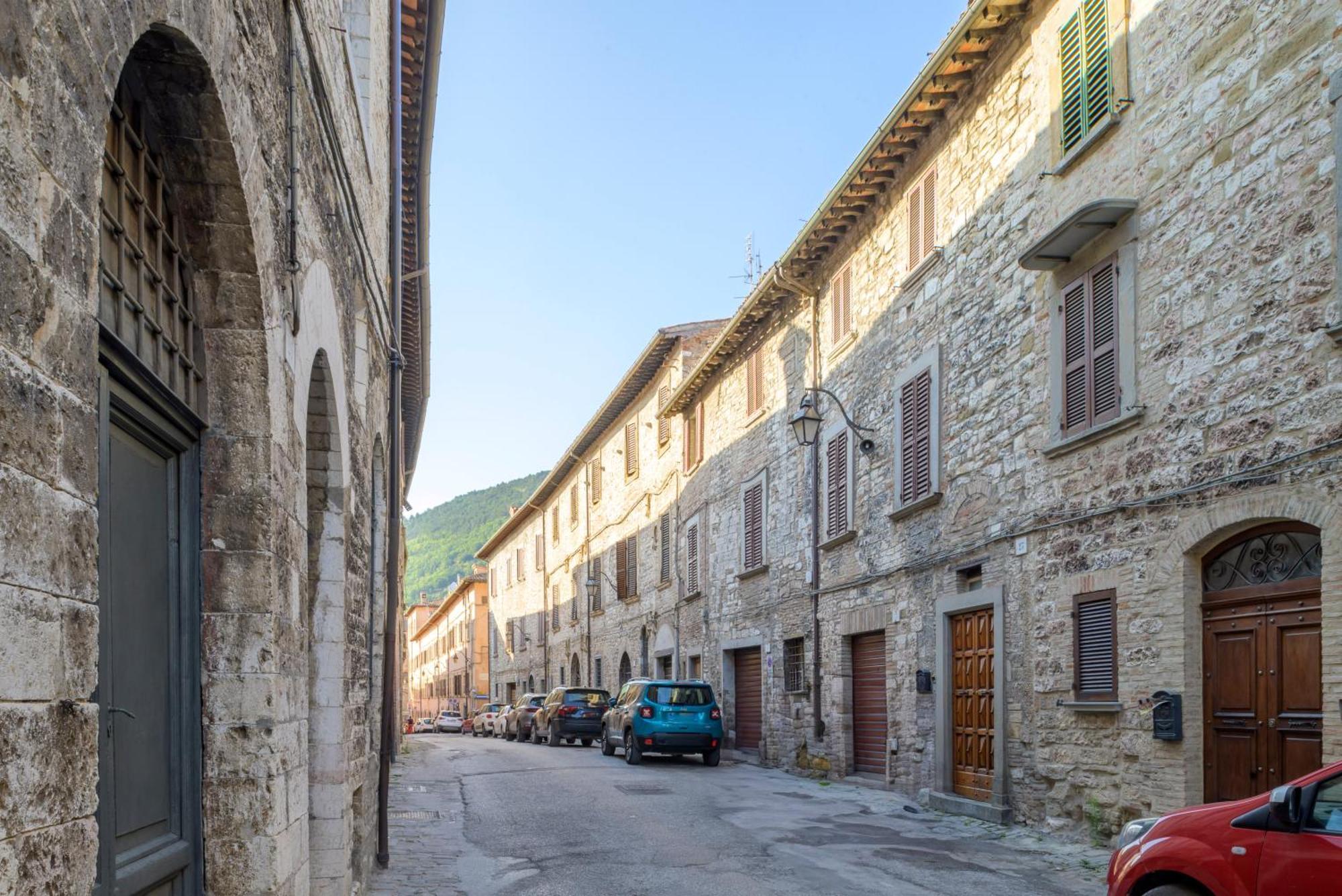 Via Mazzini 23A Lejlighed Gubbio Eksteriør billede